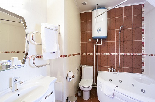 Байкал Плаза - Президентский - ванная комната, аппартаменты